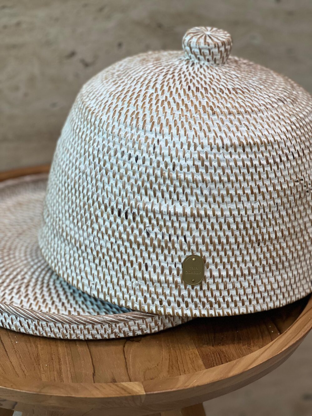COBRE  BOLO EM RATTAN 34X18 CM