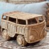 CARRO DECORATIVO EM RATTAN