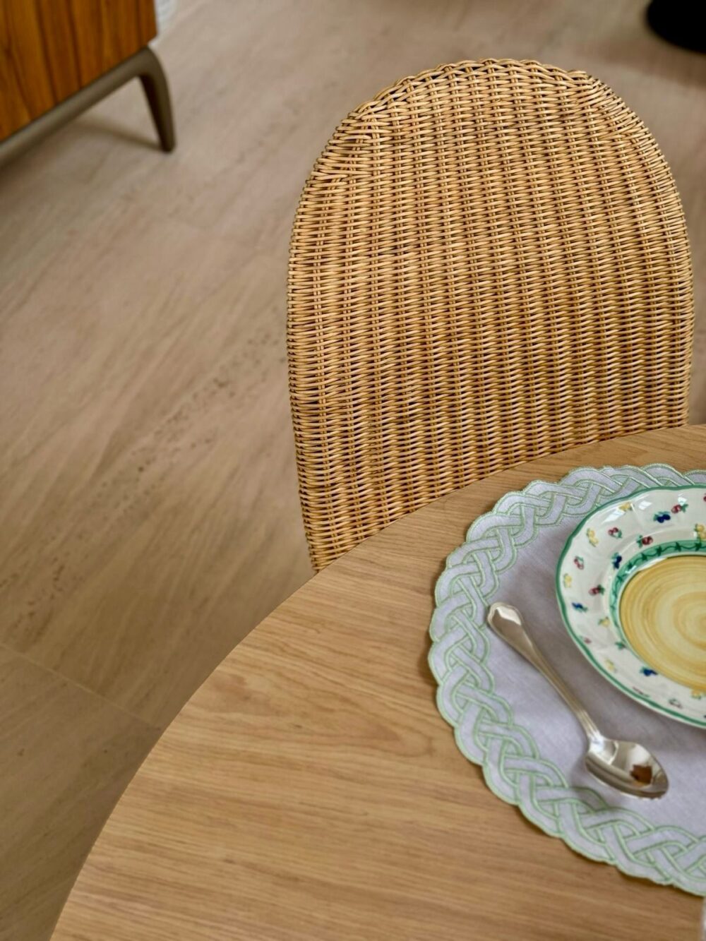 CADEIRA EM RATTAN A88XC58XL47CM